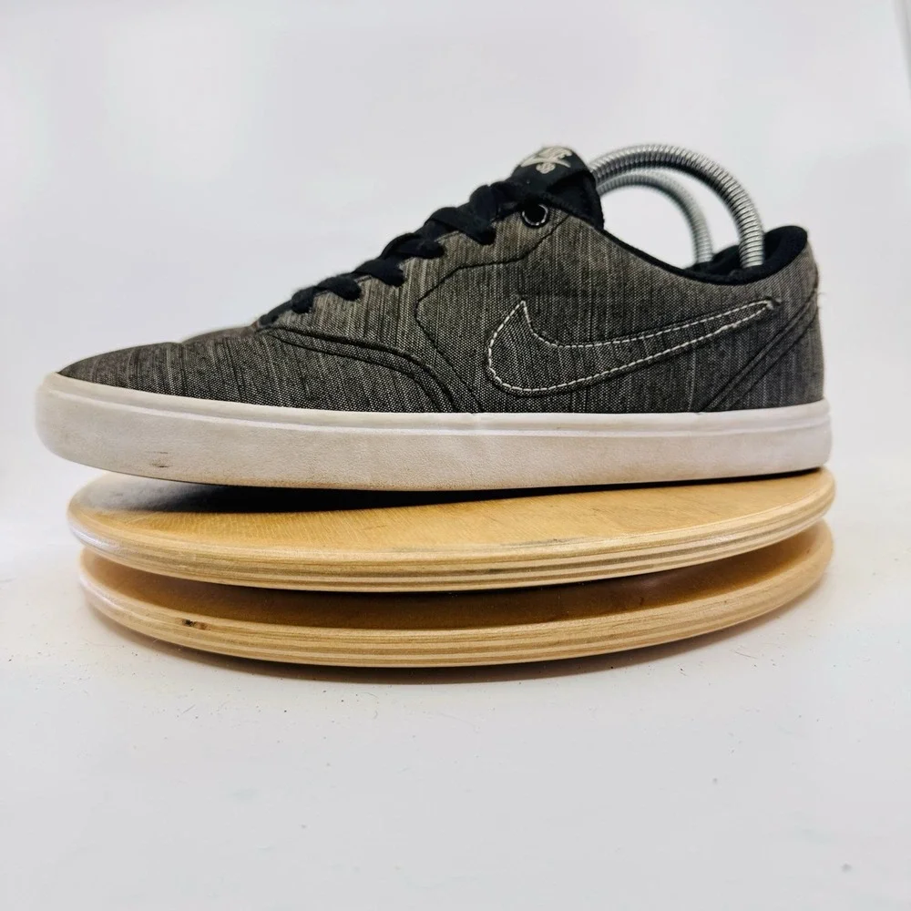Nike SB Check Solarsoft Gray Black Skate Shoes 843896-004 Men's Size 7.5